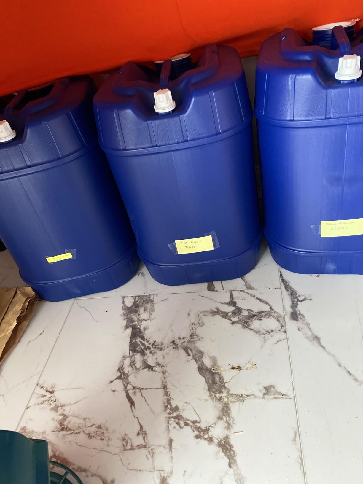 Legacy Food Storage Emergency Water Storage Containers, Long Term 5 Gallon Water Tank - 6 Stackable Food Grade Tanks Included, for Camping, Prepping, Survival - 30 Gallon Total Capacity customer photo 1