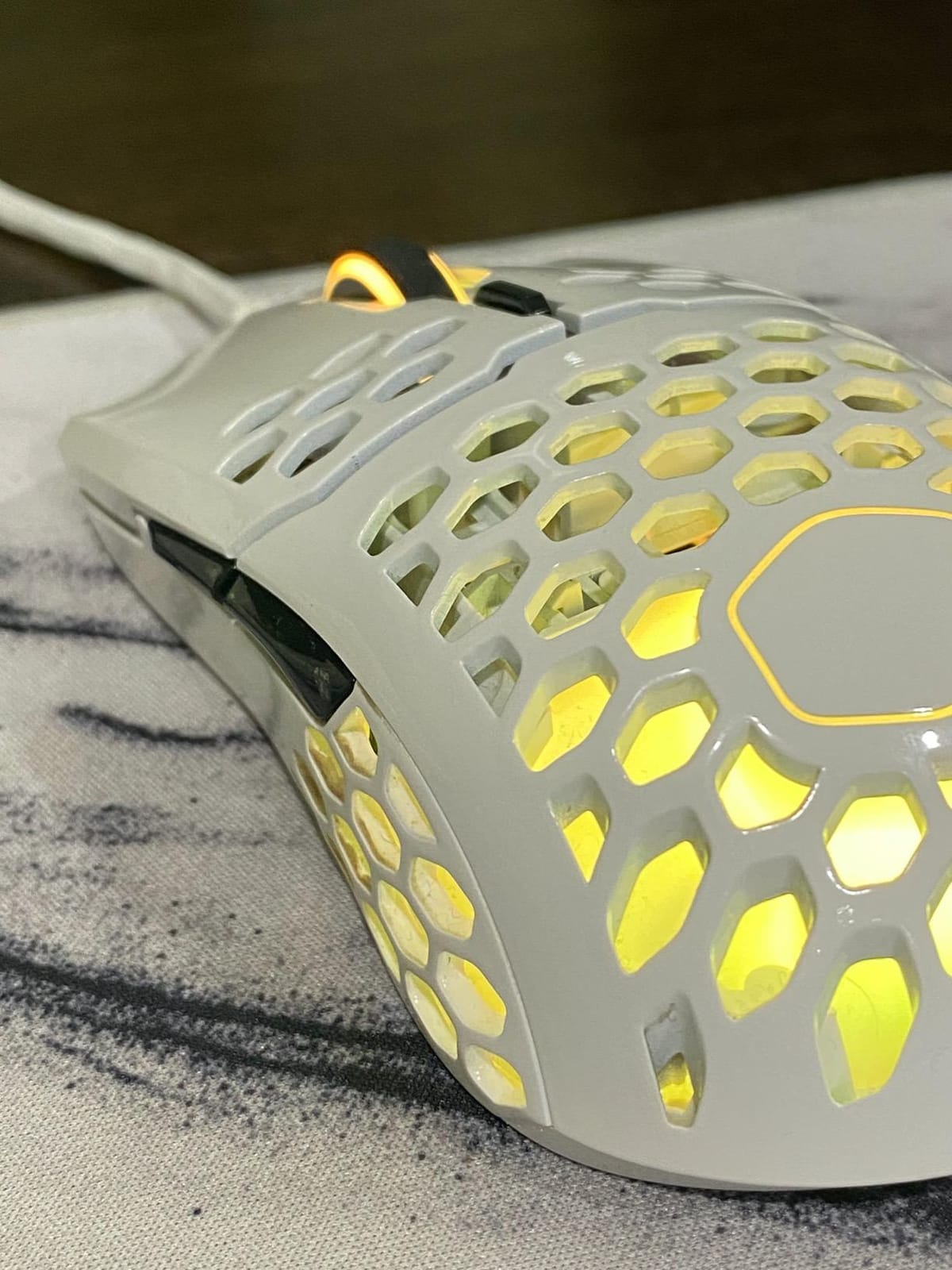 Cooler Master MM711 60G Glossy White Gaming Mouse with Lightweight Honeycomb Shell, Ultraweave Cable, 16000 DPI Optical Sensor and RGB Accents customer photo 2
