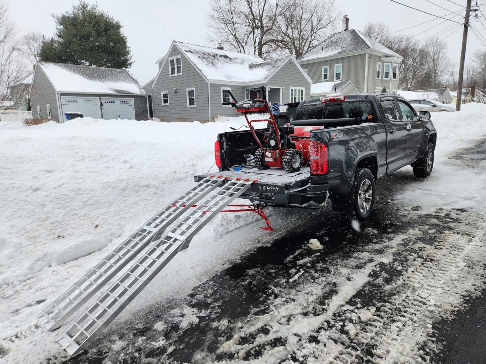 ATV Ramps for Pickup Trucks, 7.5 ft Folding Aluminum Loading Ramps, 2 Pack customer photo 1