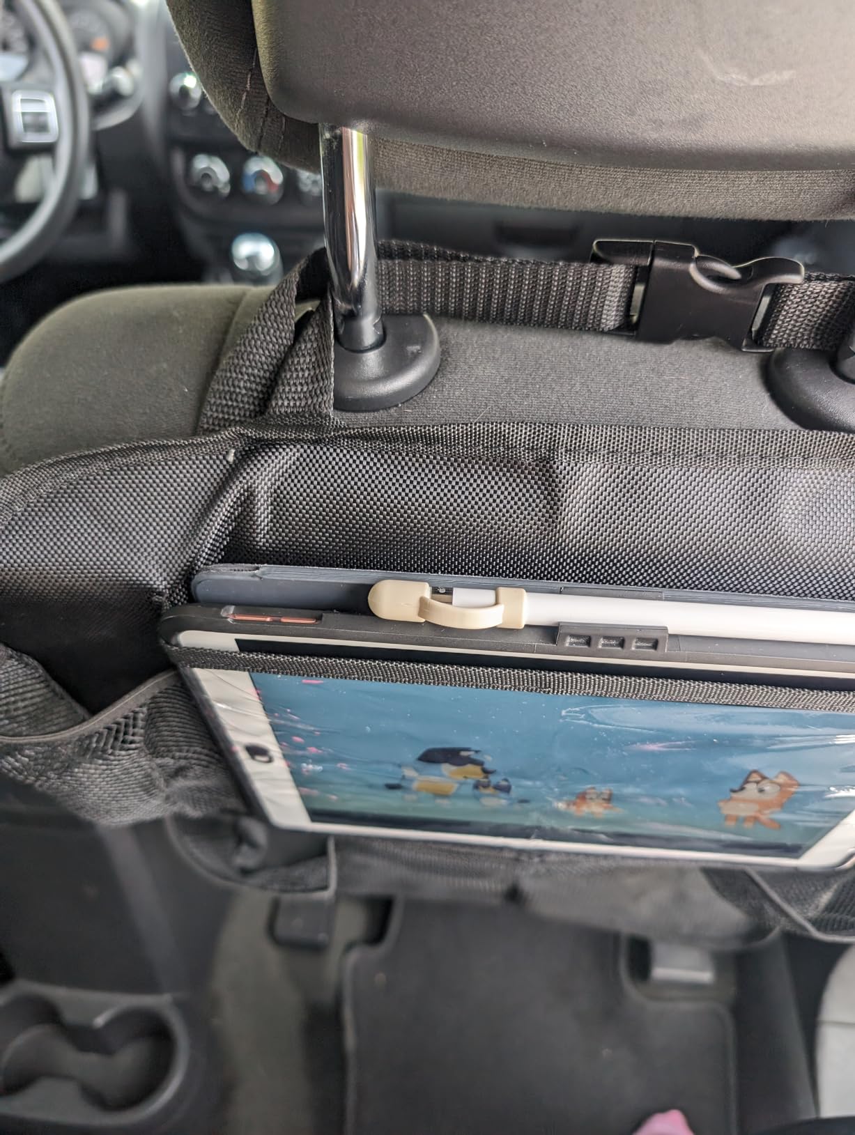 ONE PIX Backseat Car Organizer Mats Back Seat Organizers and Storage Bag with Touch Screen Tablet Holder for Kids Toddlers Car Seats, Travel Accessories, Road Trip Essentials Kids customer photo 2