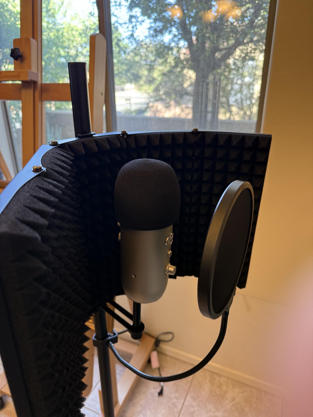 Aokeo Studio Recording Microphone Isolation Shield with Pop Filter & Tripod Stand, High Density Absorbent Foam to Filter Vocal, Foldable Sound Shield for Blue Yeti and Condenser Microphones customer photo 1