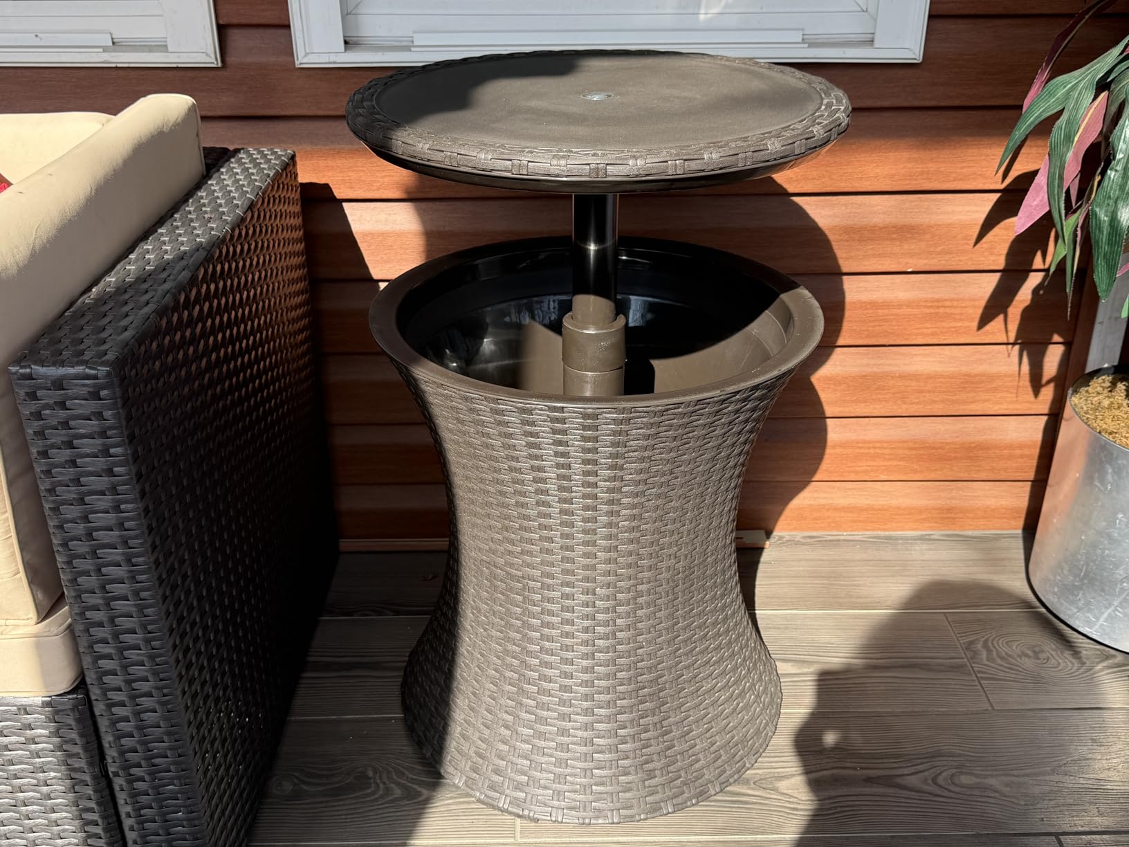 Keter Pacific Cool Bar Outdoor Patio Furniture and Hot Tub Side Table with 7.5 Gallon Beer and Wine Cooler, Dark Grey customer photo 1