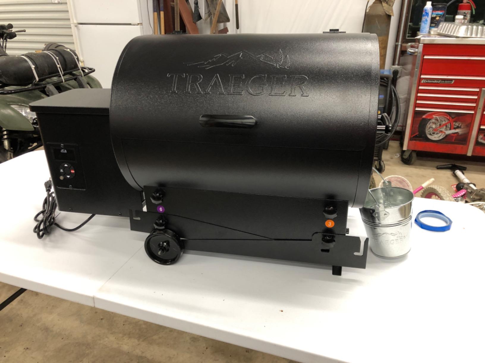 Traeger Tailgater Portable Wood Pellet Grill & Smoker, 300 Sq In customer photo 1