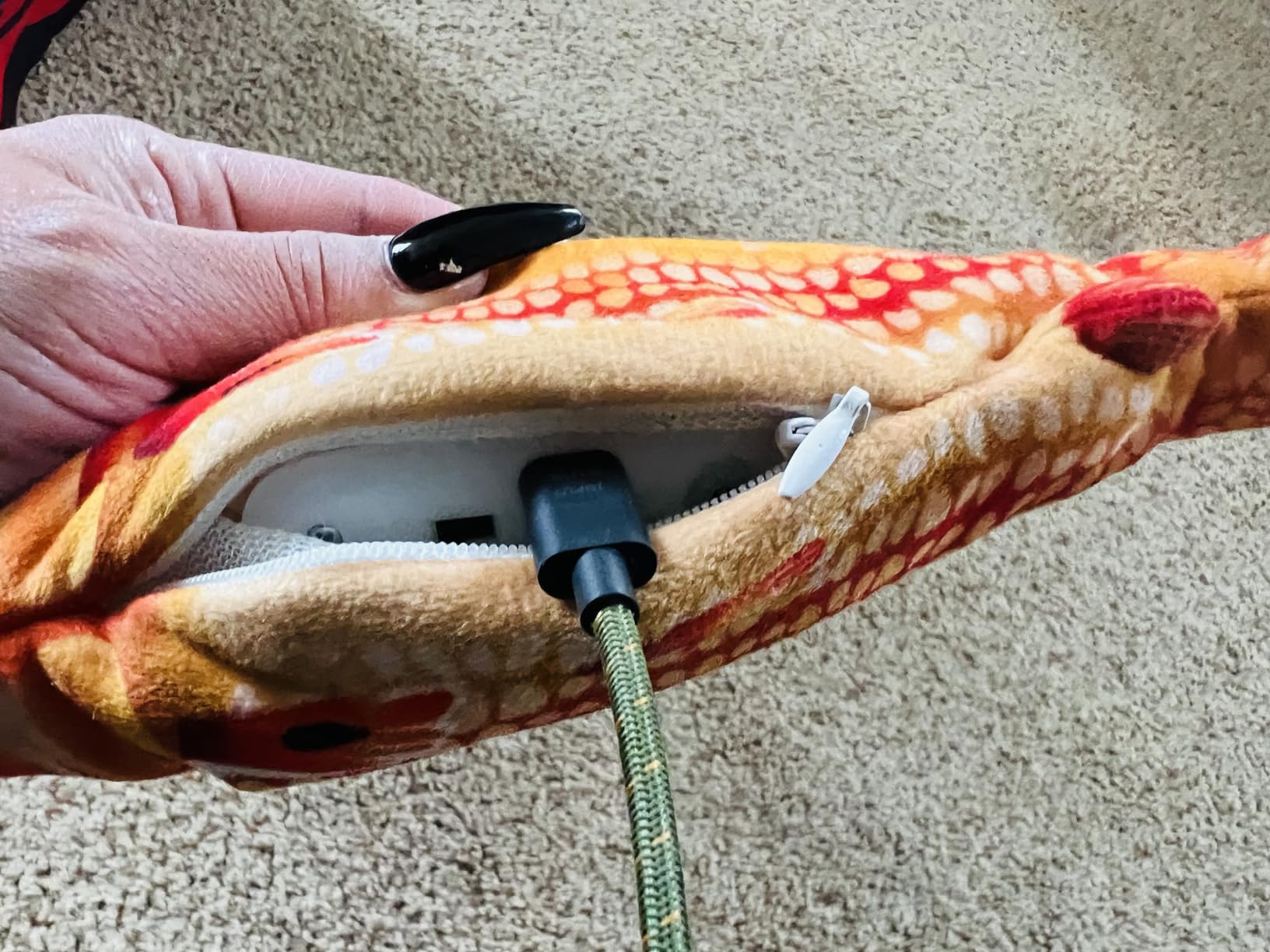 Potaroma Cat Toys Flopping Fish with Catnip, Moving Kitten Kicker, Floppy Wiggle Carp for Small Dogs, Interactive Motion Kitty Exercise, 10.5 Inches customer photo 1