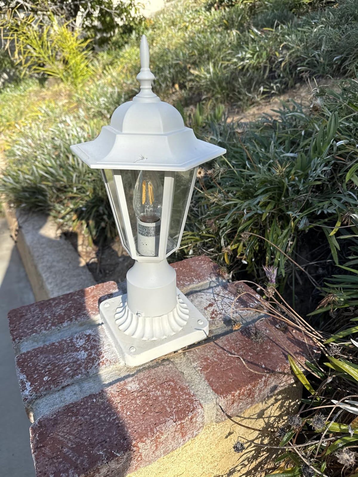 WISBEAM Outdoor Post Light, Pole Lantern, E26 Base 60W Max, Aluminum Housing Plus Glass, Wet Location Rated, ETL Qualified, Bulbs not Included, Black customer photo 1