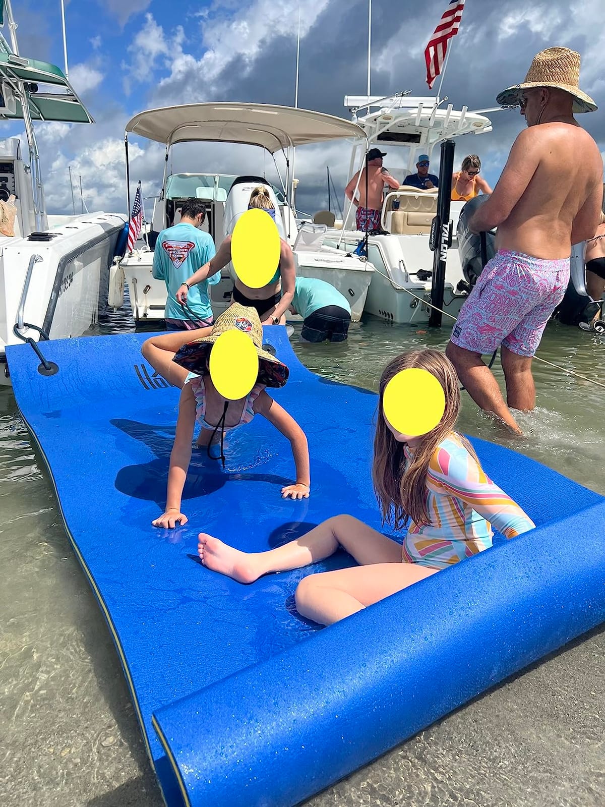 HOMCOM 10' 5' Floating Mat 3 Layer Lily Pad customer photo 2