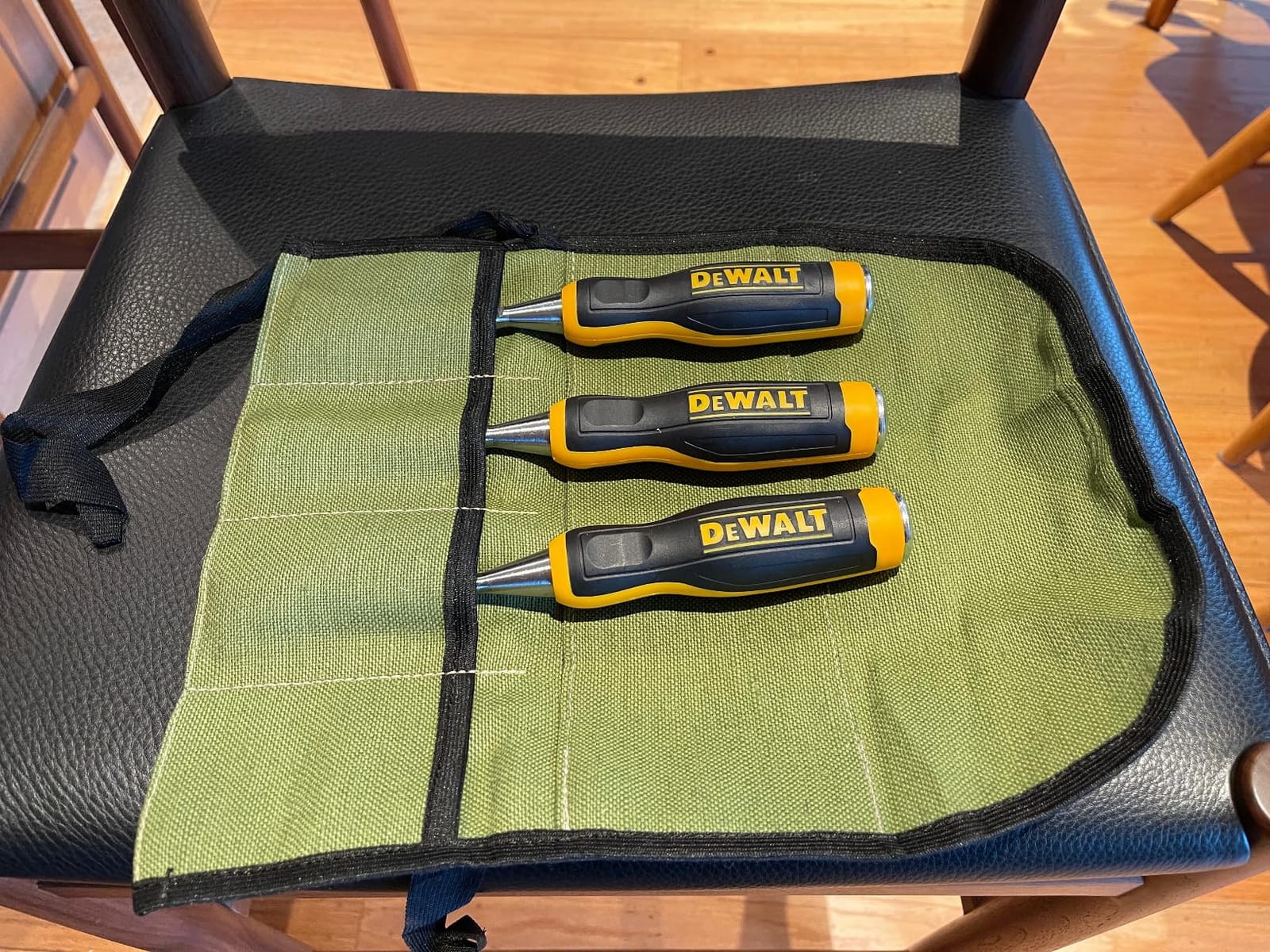 DEWALT Wood Chisel Set (3-Piece) DWHT16862 customer photo 1