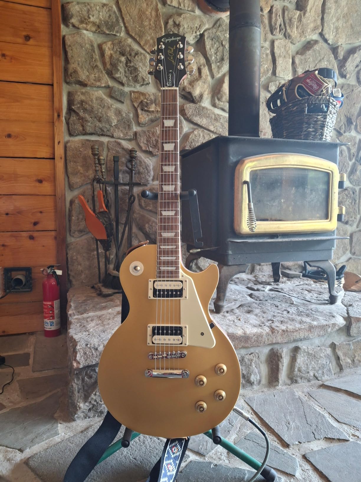 Epiphone Les Paul Classic, Worn Purple Burst customer photo 1