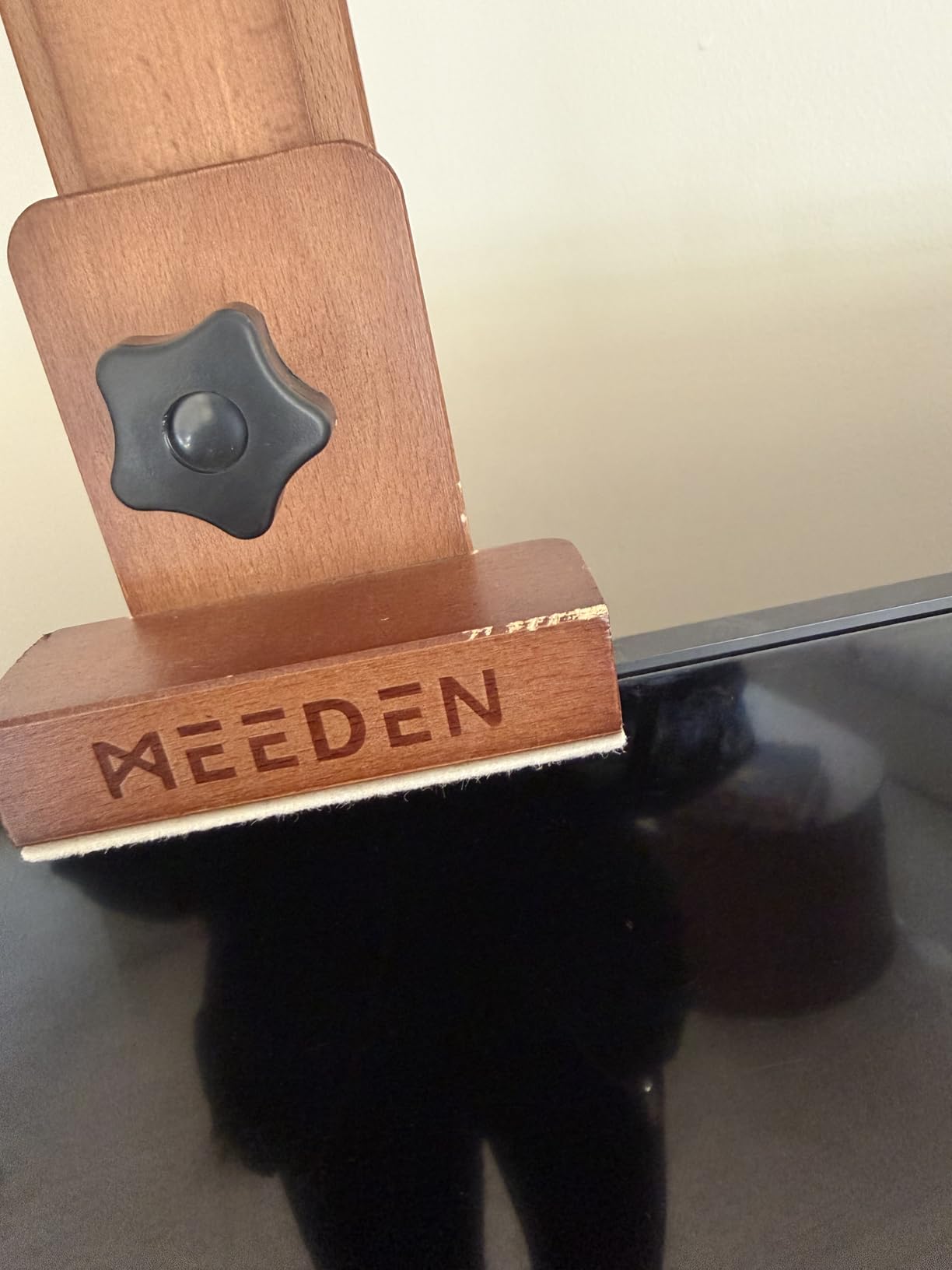 MEEDEN Adjustable H Frame Art Easel: Easel Stand for Painting and Display customer photo 2