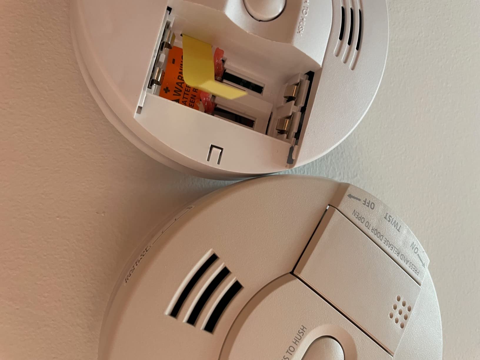 Kidde Smoke & Carbon Monoxide Detector, Hardwired Interconnect, Combination Smoke & CO Alarm with Battery Backup, Voice Alerts customer photo 1