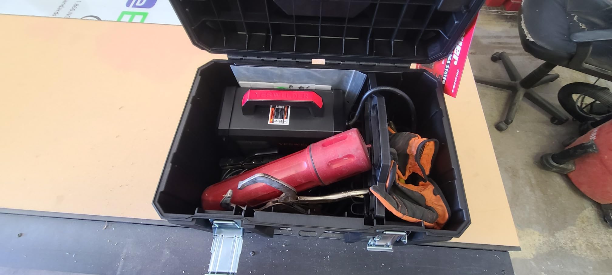 YESWELDER Stick Welder 205Amp Digital Inverter IGBT Welding Machine,110V/220V Dual Voltage Hot Start Portable MMA ARC Welder Machine | Portable Large LED Display Hot Start Arc Force 110V/220V Dual Voltage MMA Welder Machine customer photo 1