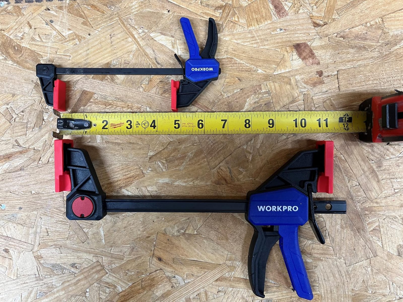 WORKPRO Bar Clamps for Woodworking, 6-Pack One-Handed Clamp/Spreader, 6-Inch (4) and 12-Inch (2) Wood Clamps Set, Light-Duty Quick-Change F Clamp with 150 lbs Load Limit Blue customer photo 1