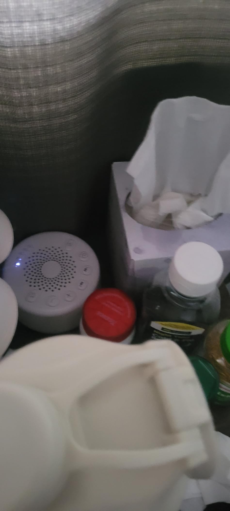 Sound Machine Easysleep White Noise Machine with 25 Soothing Sounds and Night Lights with Memory Function 32 Levels of Volume and 5 Sleep Timer Powered by AC or USB for Sleeping Relaxation (White) customer photo 1