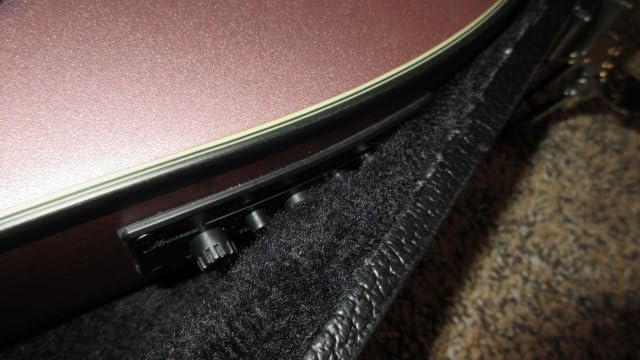 CAHAYA Electric Guitar Case Hard Shell Lockable Fits Strat Tele Les Paul | 4-Layer Protective Structure Black HardShell Case for Standard Electric Guitars with 1.06