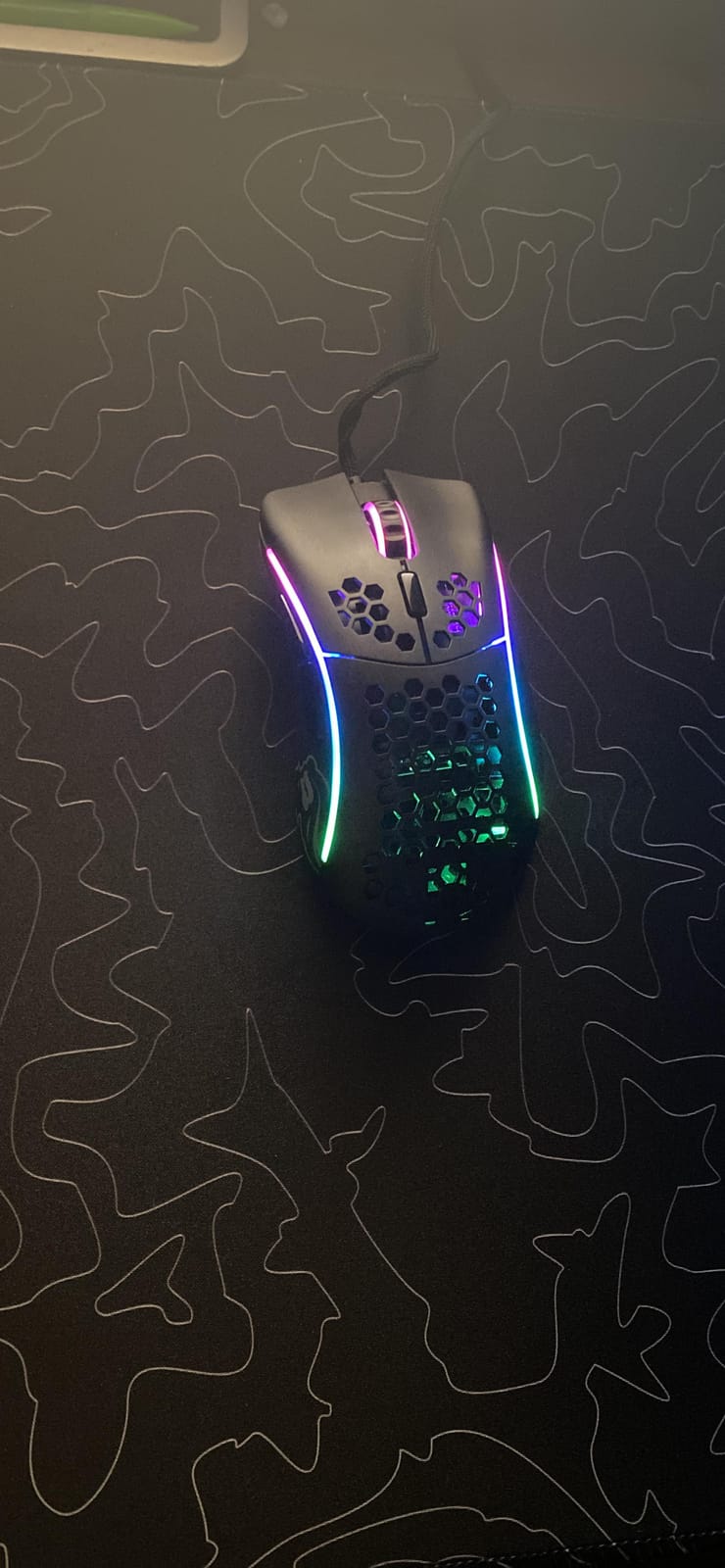 GLORIOUS Model D- (Minus) Wired Gaming Mouse - 61g Superlight Honeycomb Design, RGB, Ergonomic, Pixart 3360 Sensor, Omron Switches, PTFE Feet, 6 Buttons - Matte Black customer photo 2