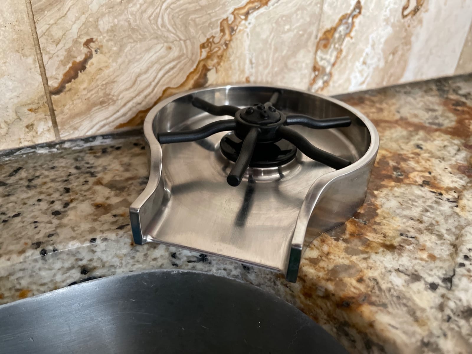 Delta Brushed Nickel Metal Glass Rinser for Kitchen Sink, Cup Washer for Sink, Bottle Washer, Arctic Stainless GR250-AR customer photo 2