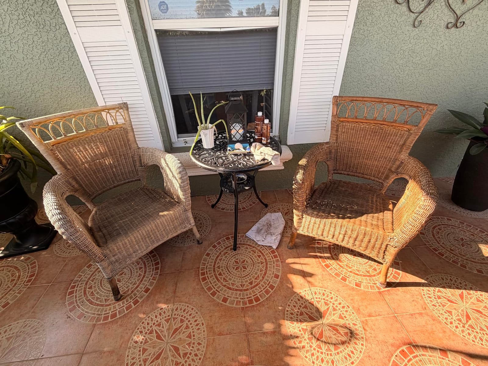 Furniture Clinic Wood Stain | Dark Oak | Water Based | Fast Drying, Low Odor, & Non-Toxic | for Indoor & Outdoor Furniture and More | Multiple Finishes | (8.5oz / 250ml) customer photo 1