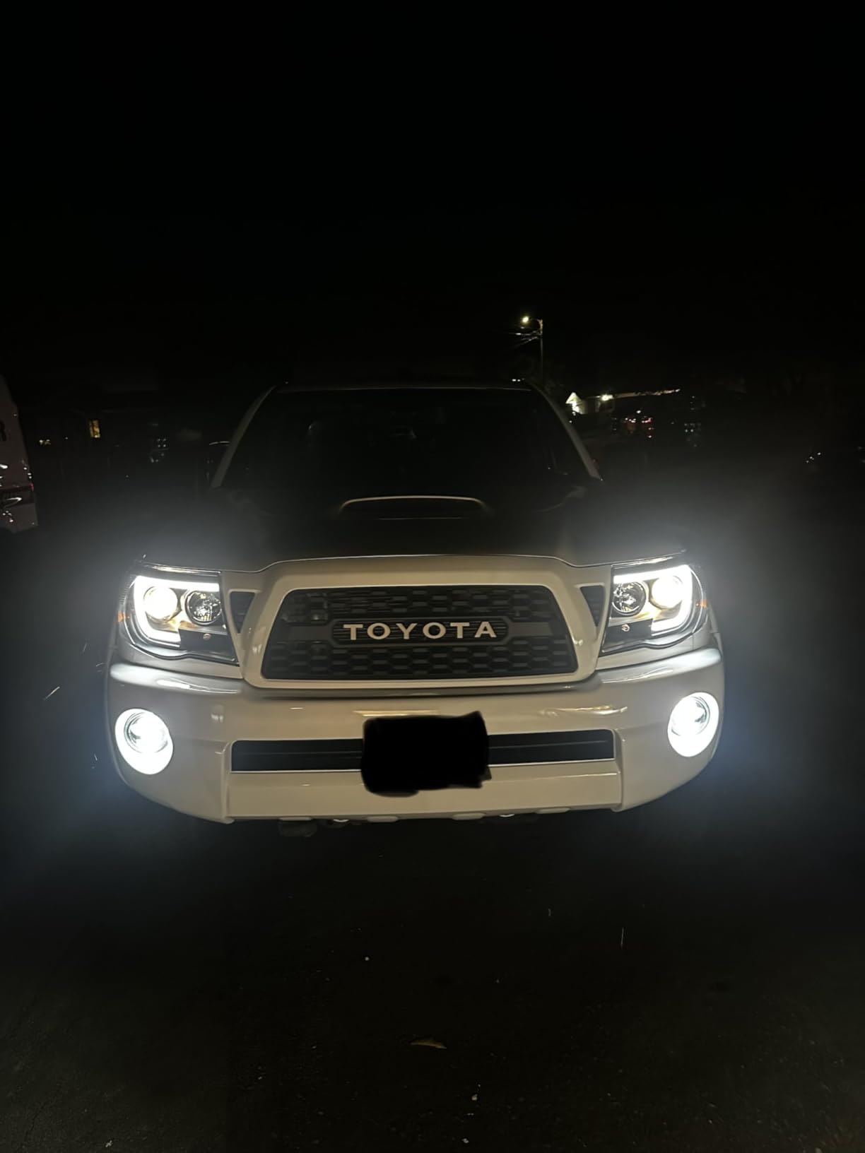 LED Fog Light Assembly for Tacoma 2005-2011/ Solara 2004-2006/ Sequoia 2008-2015/ Tundra 2007-2013- Pair, Black customer photo 2