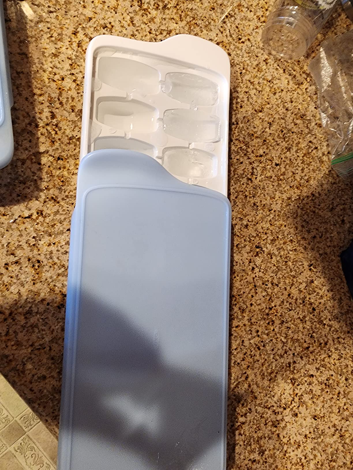 OXO Good Grips Flexible Ice Cube Tray with Lid - 2 Pack, Blue & White customer photo 2
