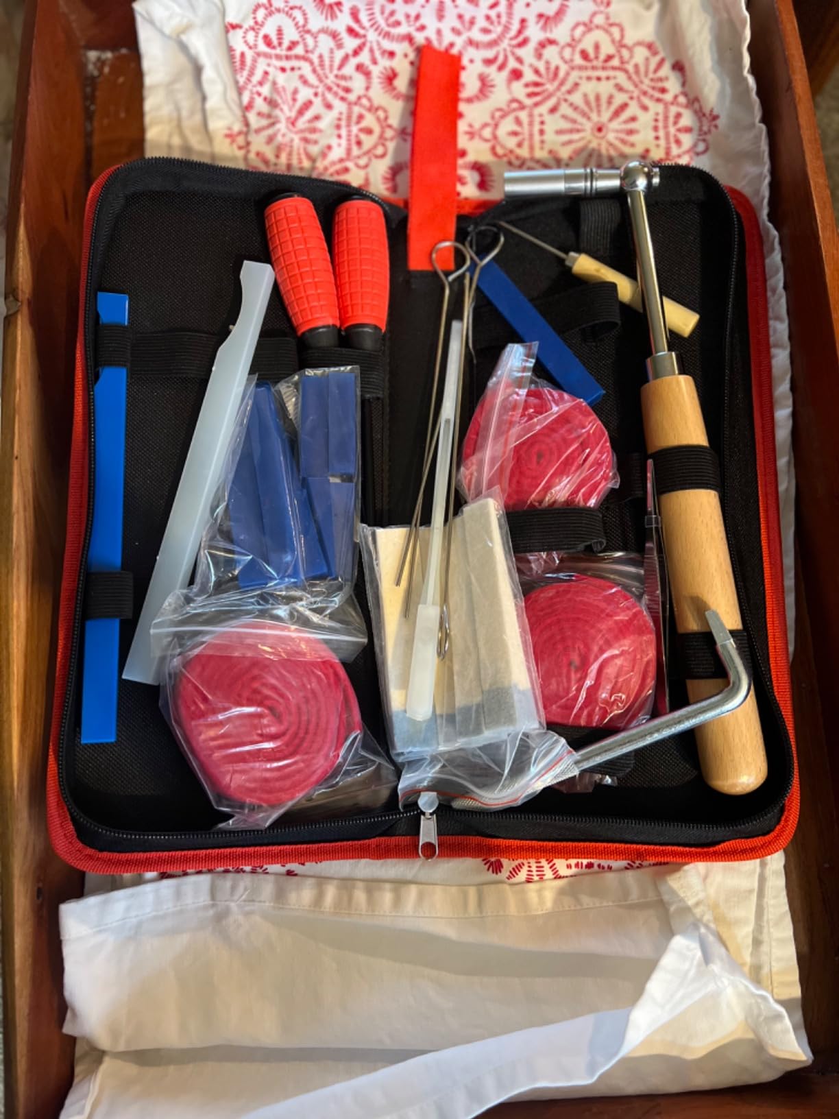 CONCHACIELO Professional Piano Tuning Kit: Universal Piano Tuning Tools Kit Set with Portable Case,Tuning Wrench, Wrench Fastener, Tuning Mute. for Tuning Beginner, Professional Tuner customer photo 2