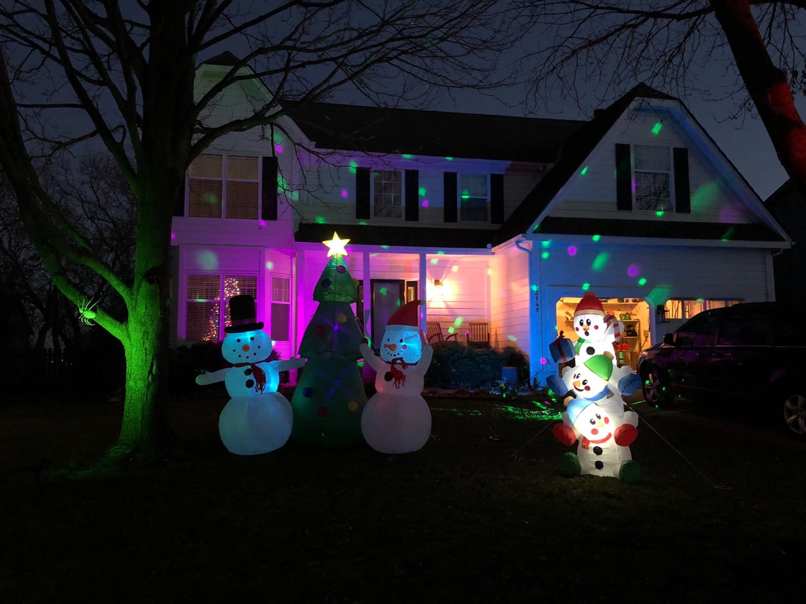 Joiedomi 6 FT Christmas Inflatable Decoration Stacked Snowman with Build-in LEDs Blow Up Inflatables for Xmas Party, Home Indoor Outdoor Christmas Décor Yard Garden Lawn Winter Holiday Supplies Décor customer photo 1