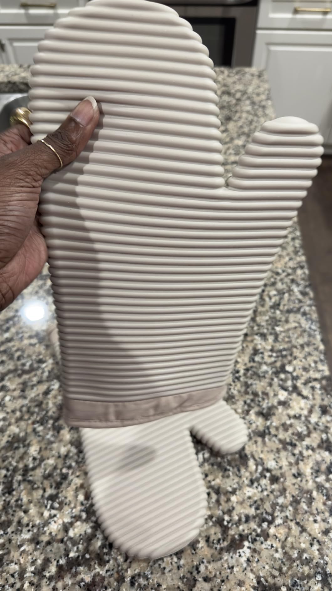KITCHENAID Ribbed Soft Silicone Oven Mitt 2-Pack Set, 7.5