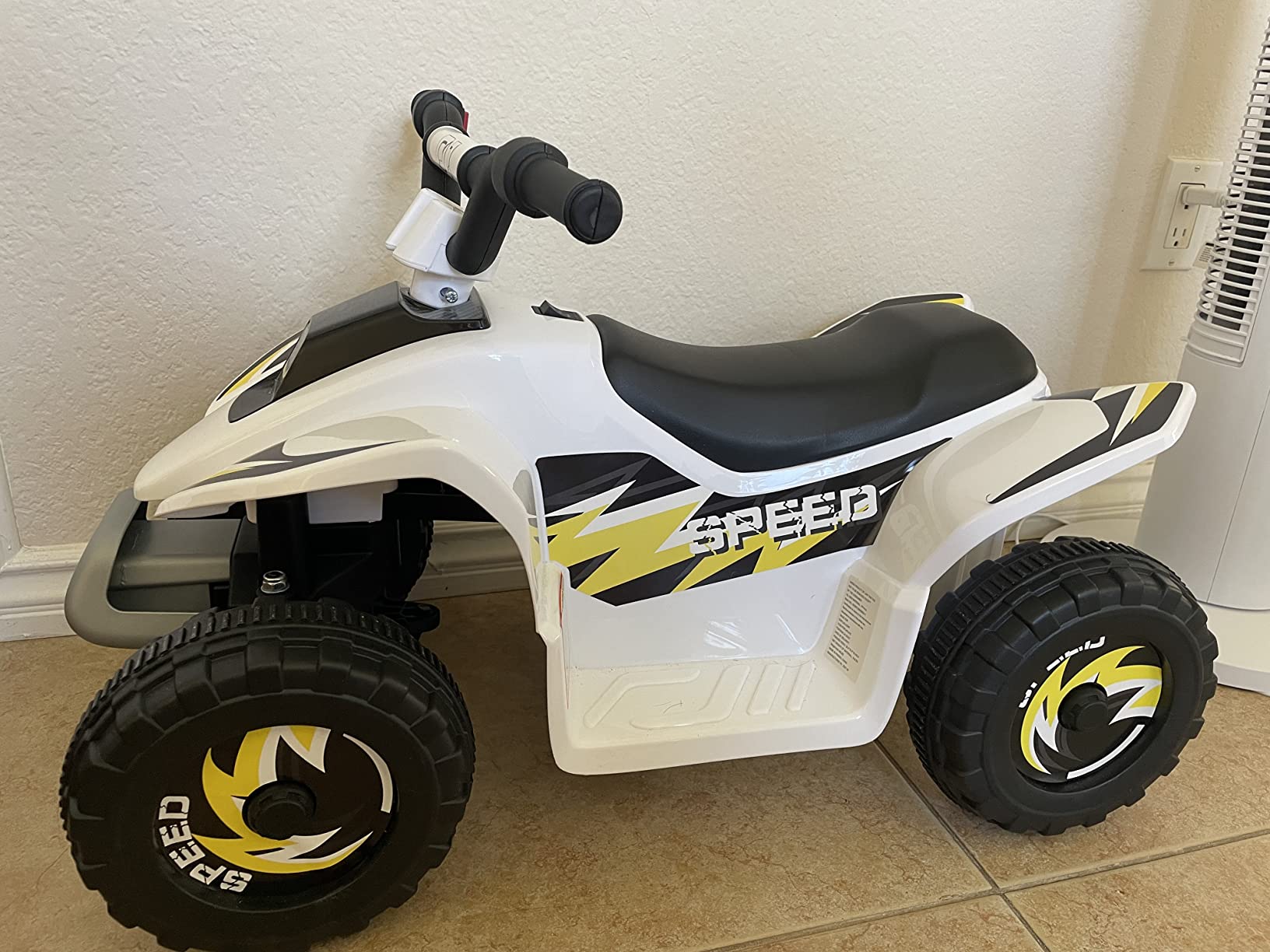 Costzon Kids ATV, 6V Battery Powered Electric Quad, Forward/Reverse Switch, Rear Wheeler Motorized Ride On Mini Vehicle Car for Toddlers Boys Girls, Ride on ATV (Black) customer photo 1