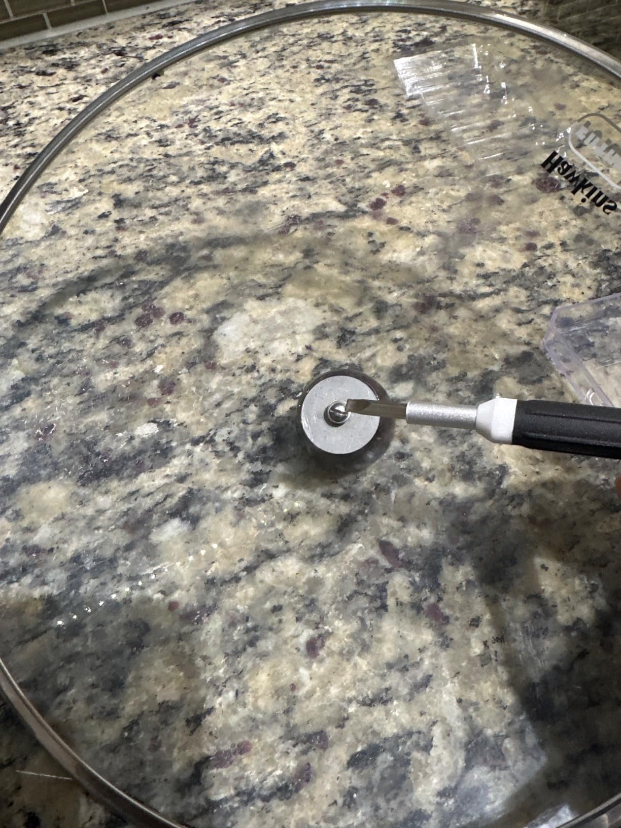 Hawkins 4 Litre Deep Kadhai, Triply Stainless Steel Kadai with Glass Lid, Flat Bottom Induction Kadhai, Big Kadai, Silver (SSK40G) customer photo 2