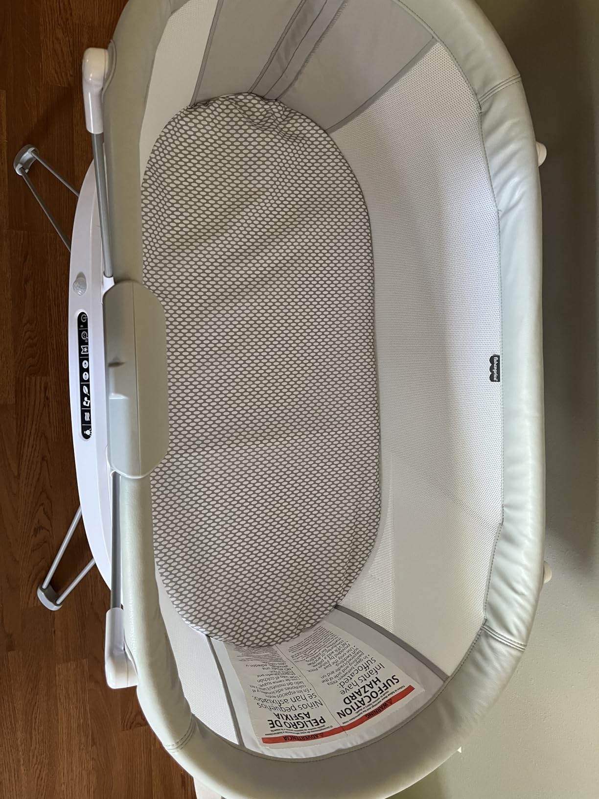Fisher-Price Baby Bedside Sleeper Luminate Bassinet with Sound Detection plus Customizable Lights Music and Sounds for Newborns 0+ Months customer photo 1
