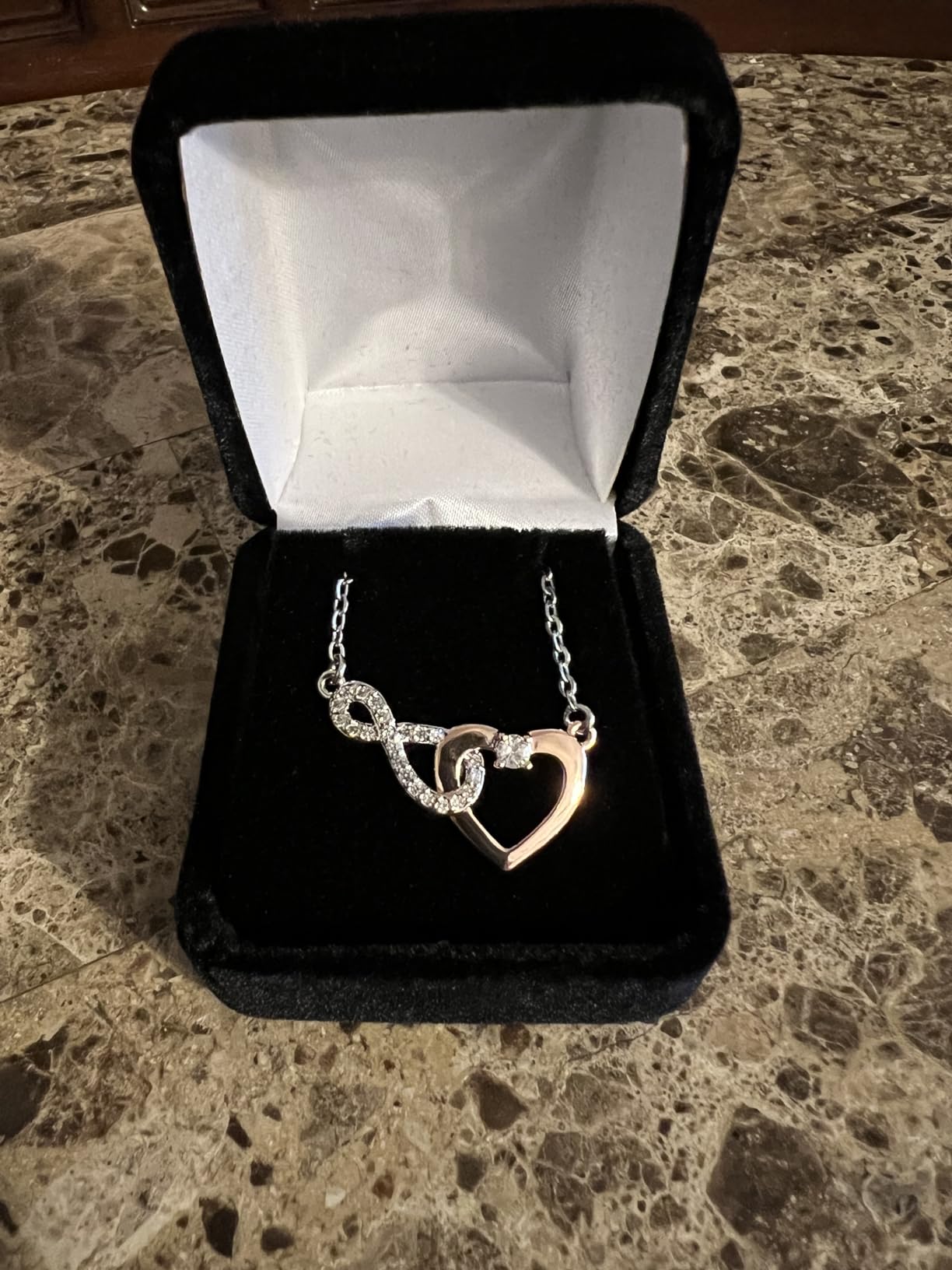 Shonyin Everlasting Heart Necklace Gift for Women, Meaningful Jewelry customer photo 2