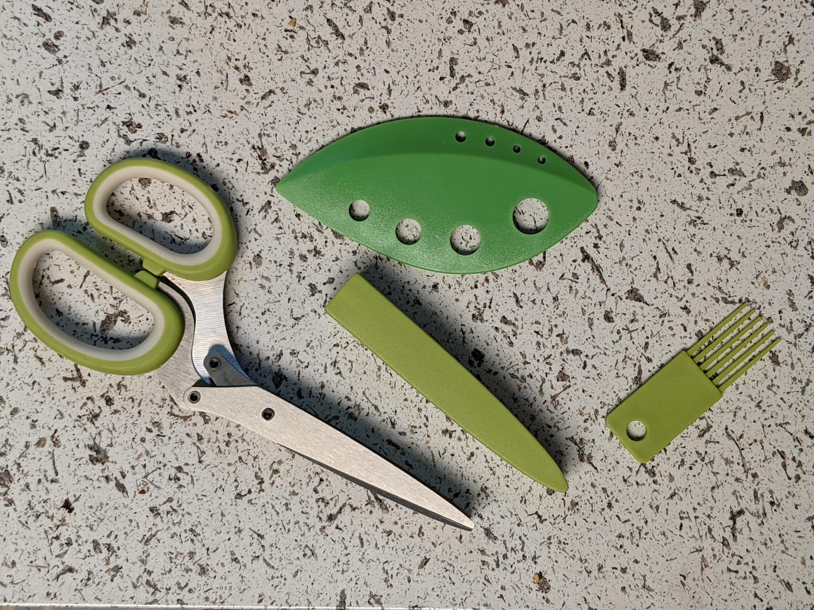 Herb Scissors, Kitchen Shears with 5 Blades and Cover, Multipurpose Cutting, Dishwasher Safe, Used for cutting herbs and paper, Green customer photo 1