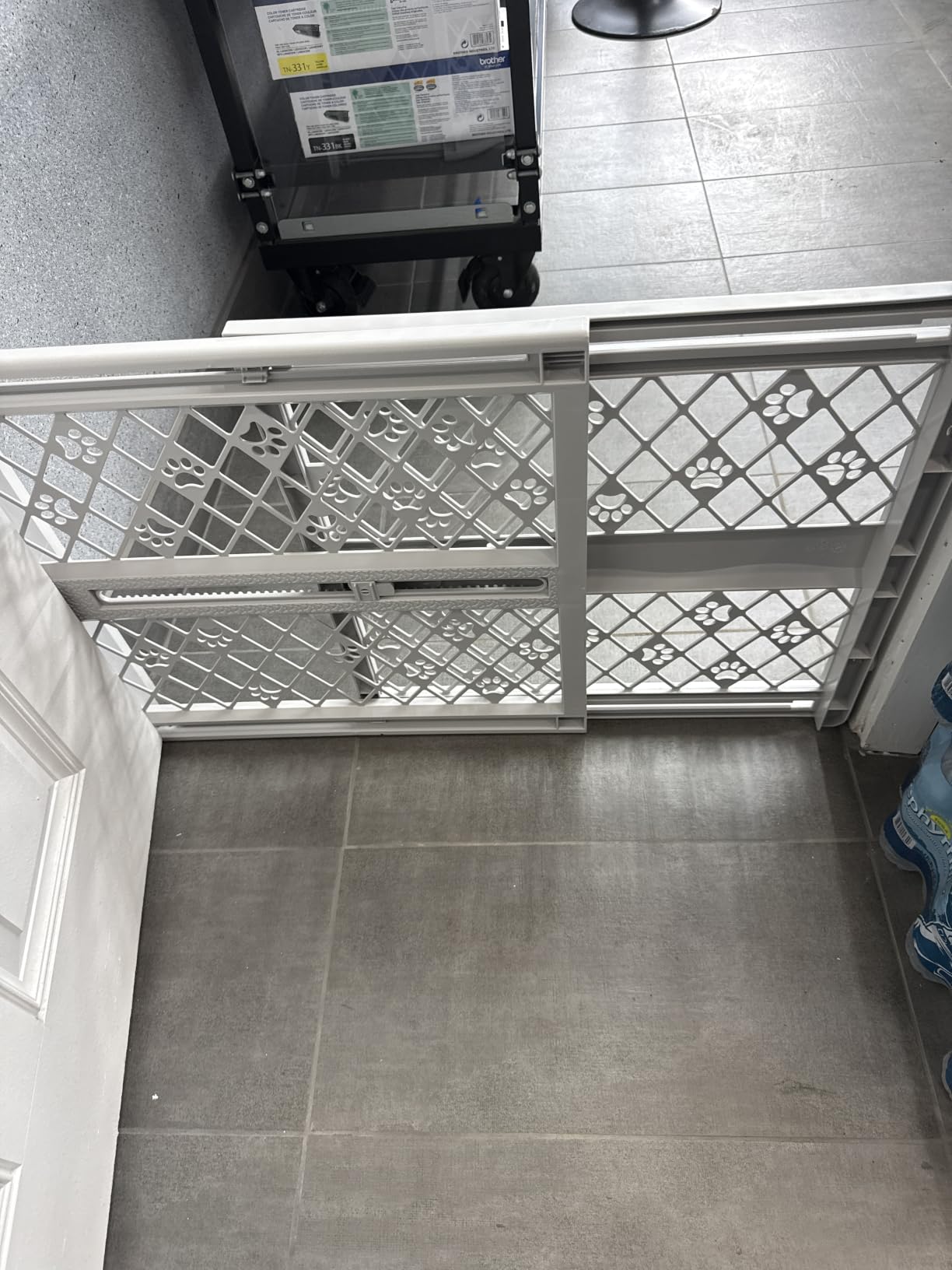 MYPET Paws Portable Pet Gate: 26-40