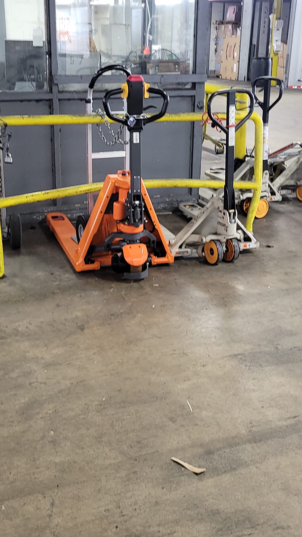 Tory Carrier Full Electric Pallet Jack, 3300lbs Capacity, 48 X 27 Forks customer photo 1