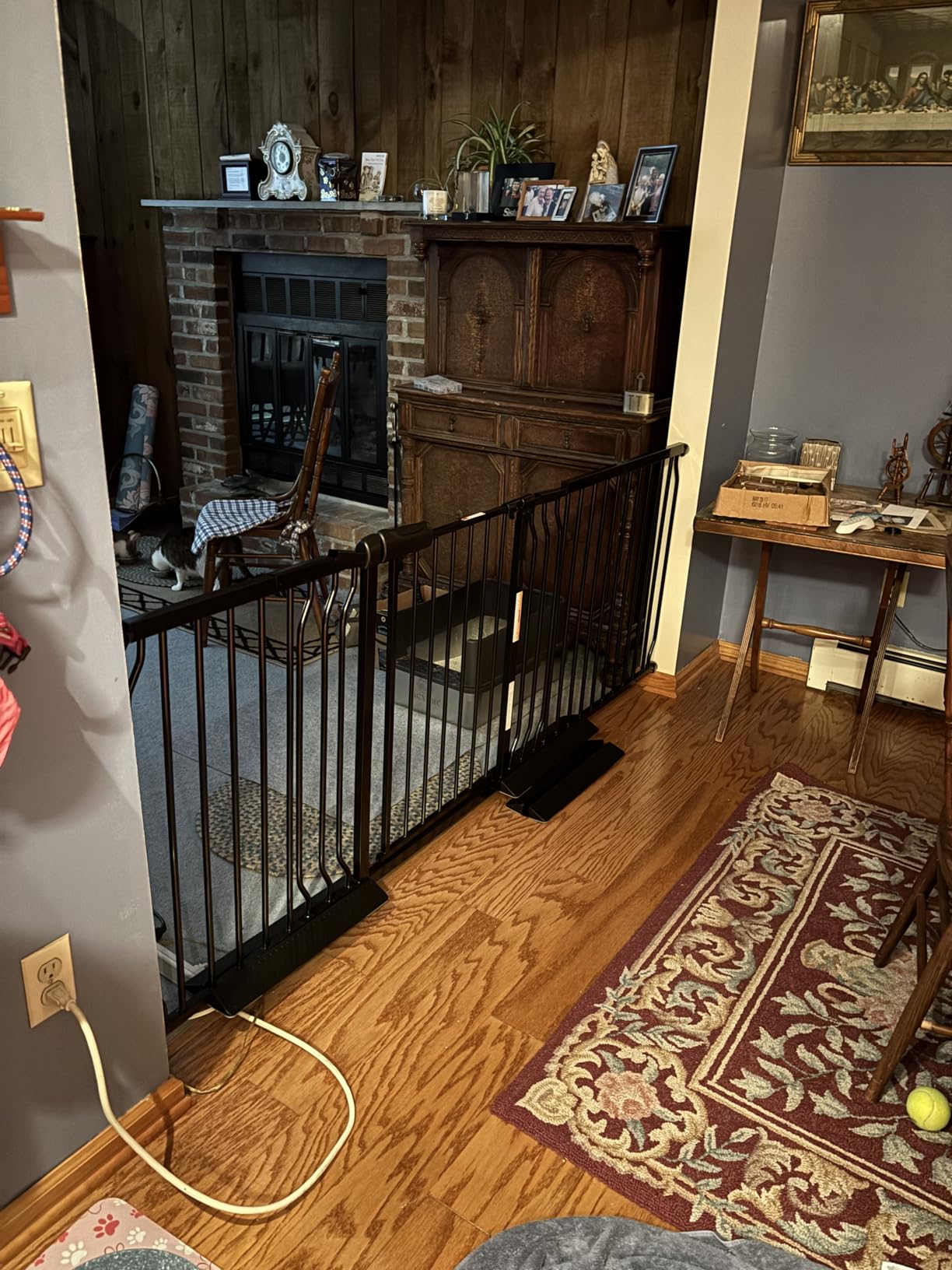 Fairy Baby 57.5-62 Inch Extra Wide Baby Gate Indoor for Stairs & Doorways customer photo 2