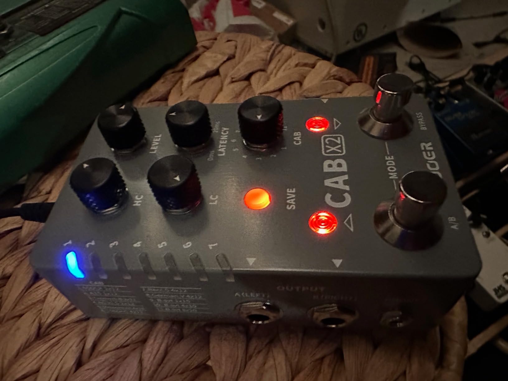MOOER D7 X2 Delay Pedal, Dual Footswitch Stereo Delay Guitar Pedal customer photo 1