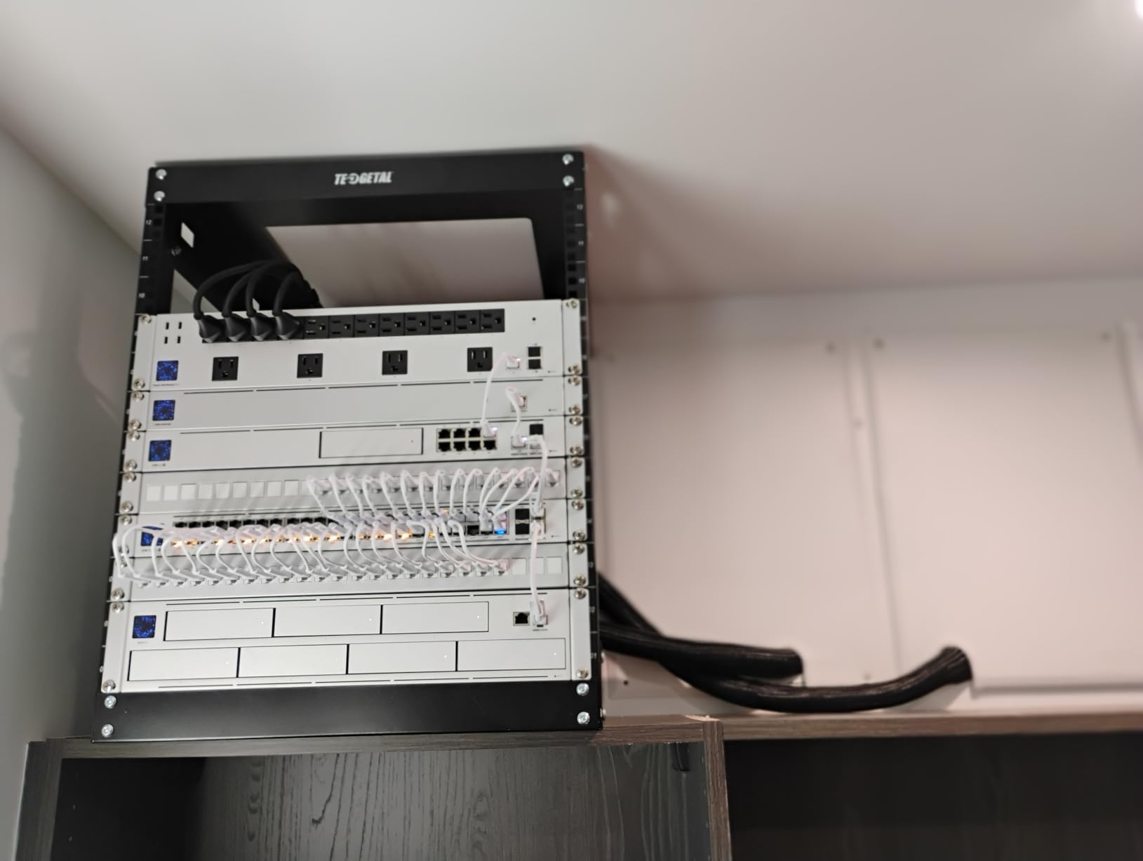 6U Wall Mount Rack Open Frame 19 Inch Server Equipment Network Cabinet 18 inches Depth Black by Tedgetal customer photo 2