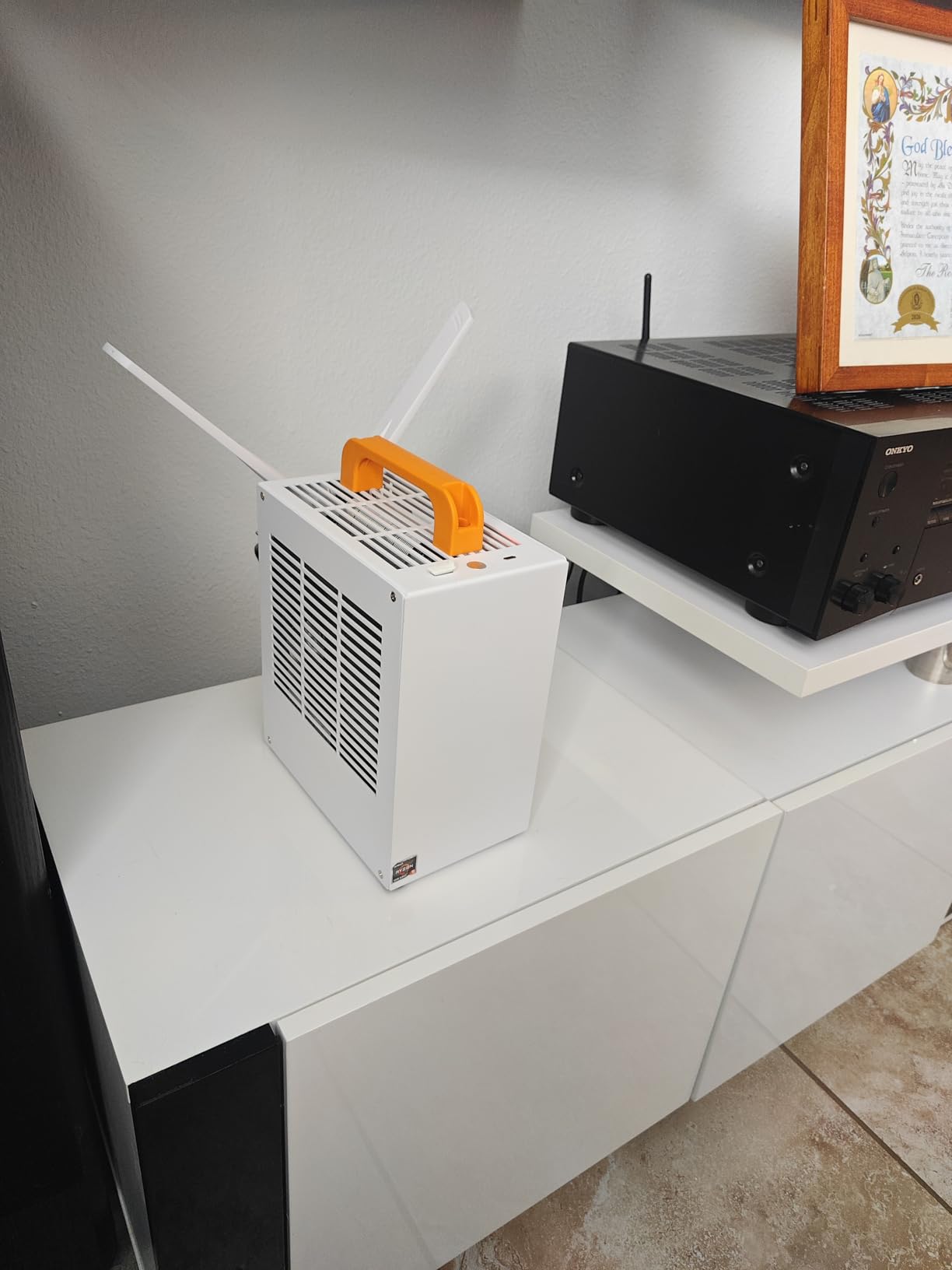 SGPC K39 5L Mini ITX Case, Portable SFF Gaming Chassis, White Standard Edition customer photo 1