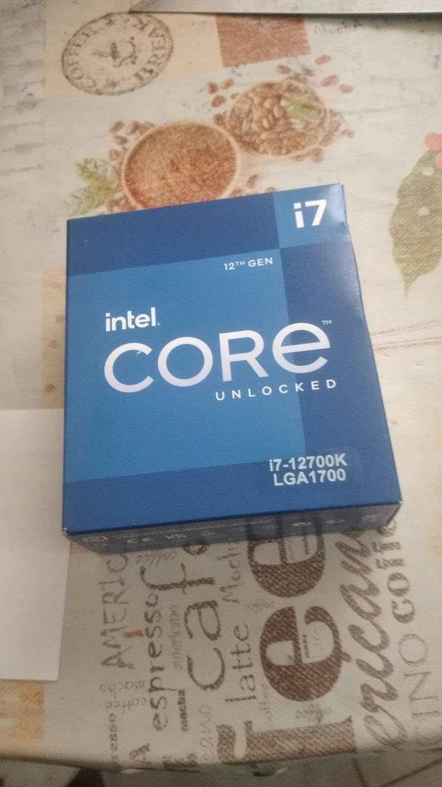 Intel Core i7-12700K Gaming Desktop Processor with Integrated Graphics and 12 (8P+4E) Cores up to 5.0 GHz Unlocked LGA1700 600 Series Chipset 125W customer photo 2
