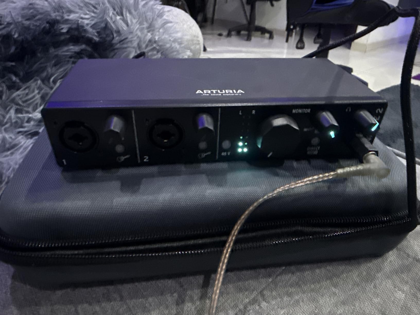 Arturia MiniFuse USB Audio & MIDI Interface, MiniFuse 2 customer photo 1