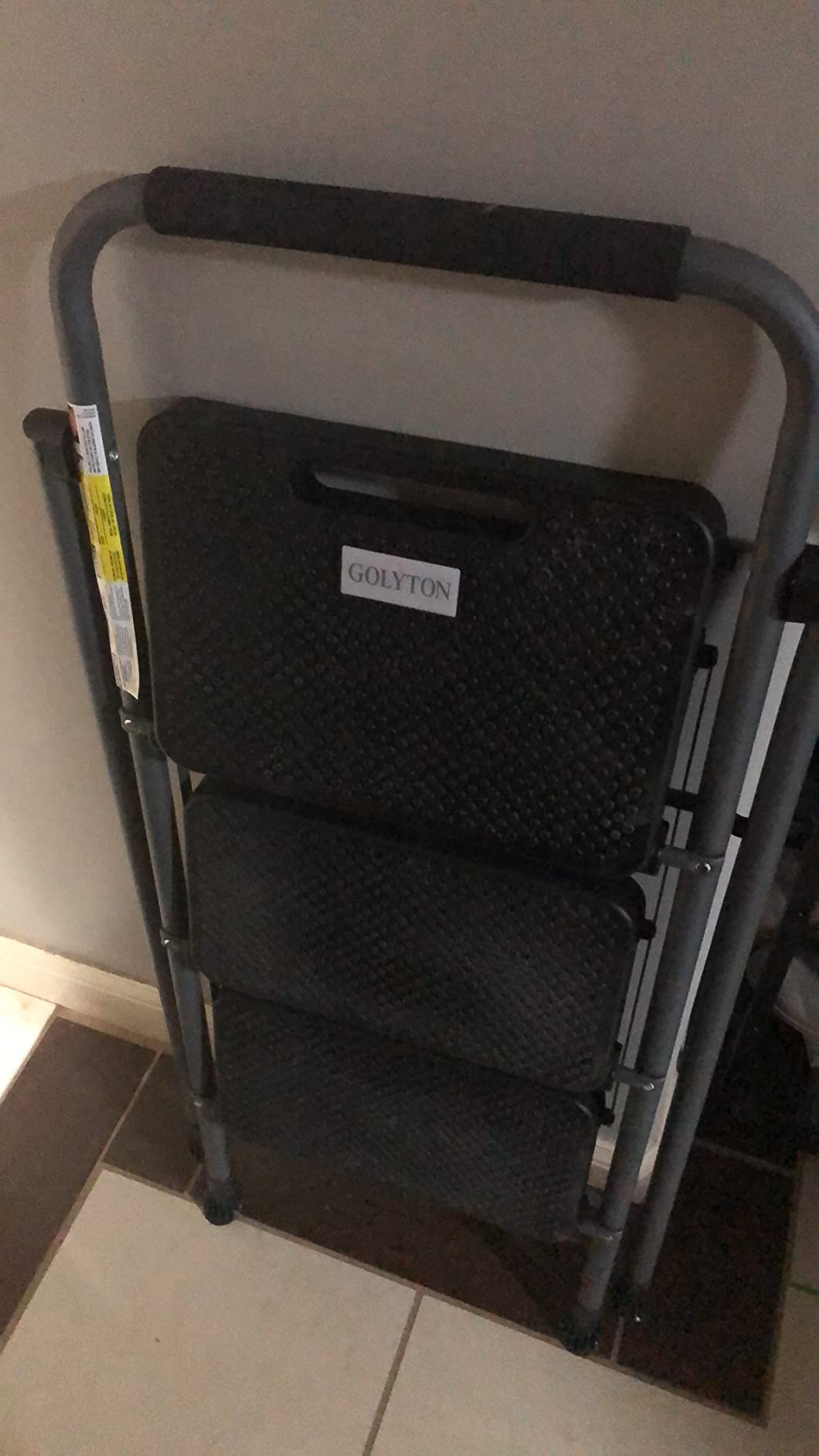GOLYTON 3 Step Ladder,Step Stools for Adults, 500lbs Capacity customer photo 1