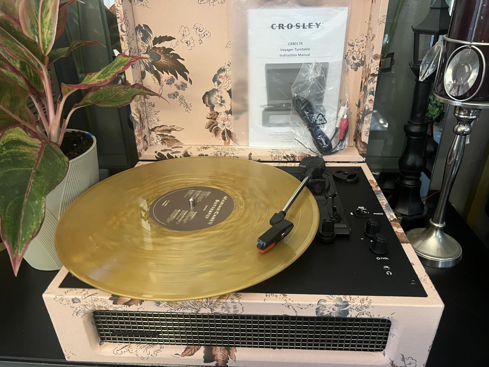 Crosley CR8017B-BK Voyager Record Player, Black | 3-Speed Turntable, Bluetooth In / Out, Built-in Full-Range Stereo Speakers, Adjustable Pitch Control customer photo 2