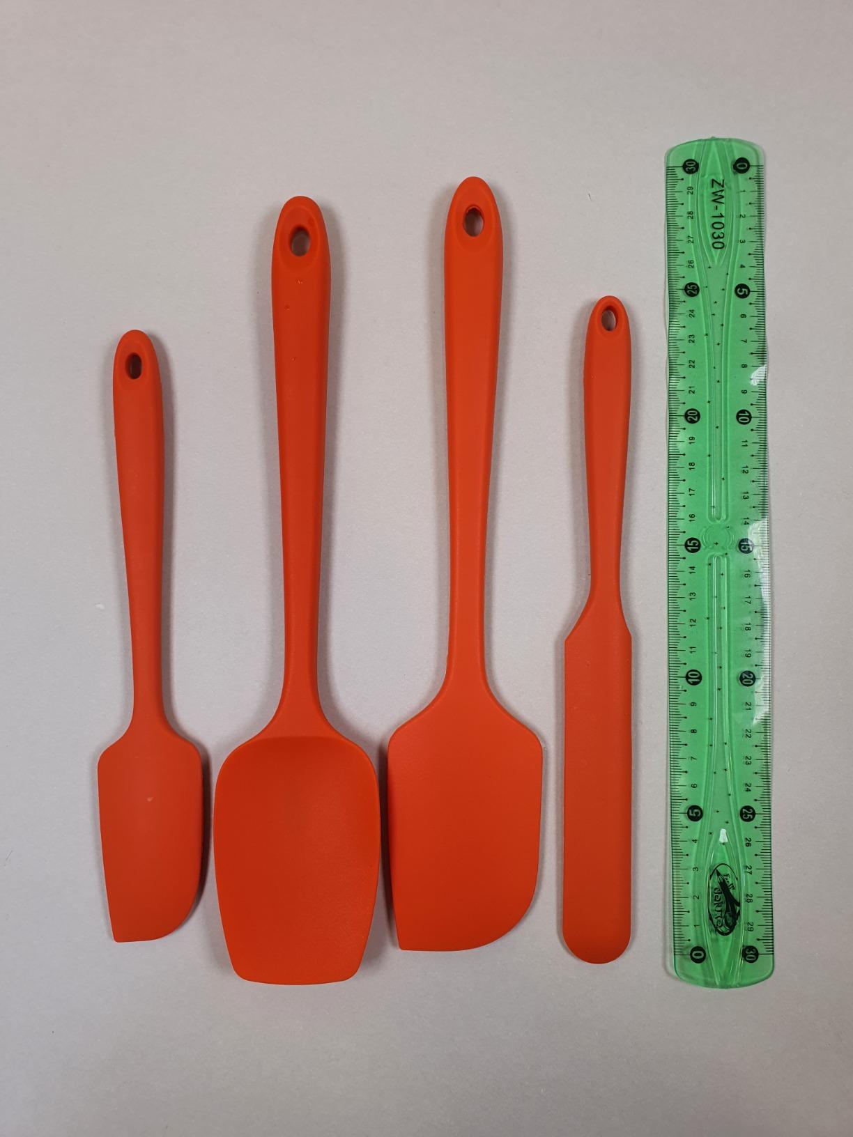 Heat Resistant Silicone Spatula Set: U-Taste 600ºF High Temp Seamless Food Grade Food Grade Flexible Rubber Silicon Kitchen Cooking Mixing Baking Scraper for Nonstick Cookware Set of 4 (Midnight Blue) customer photo 1