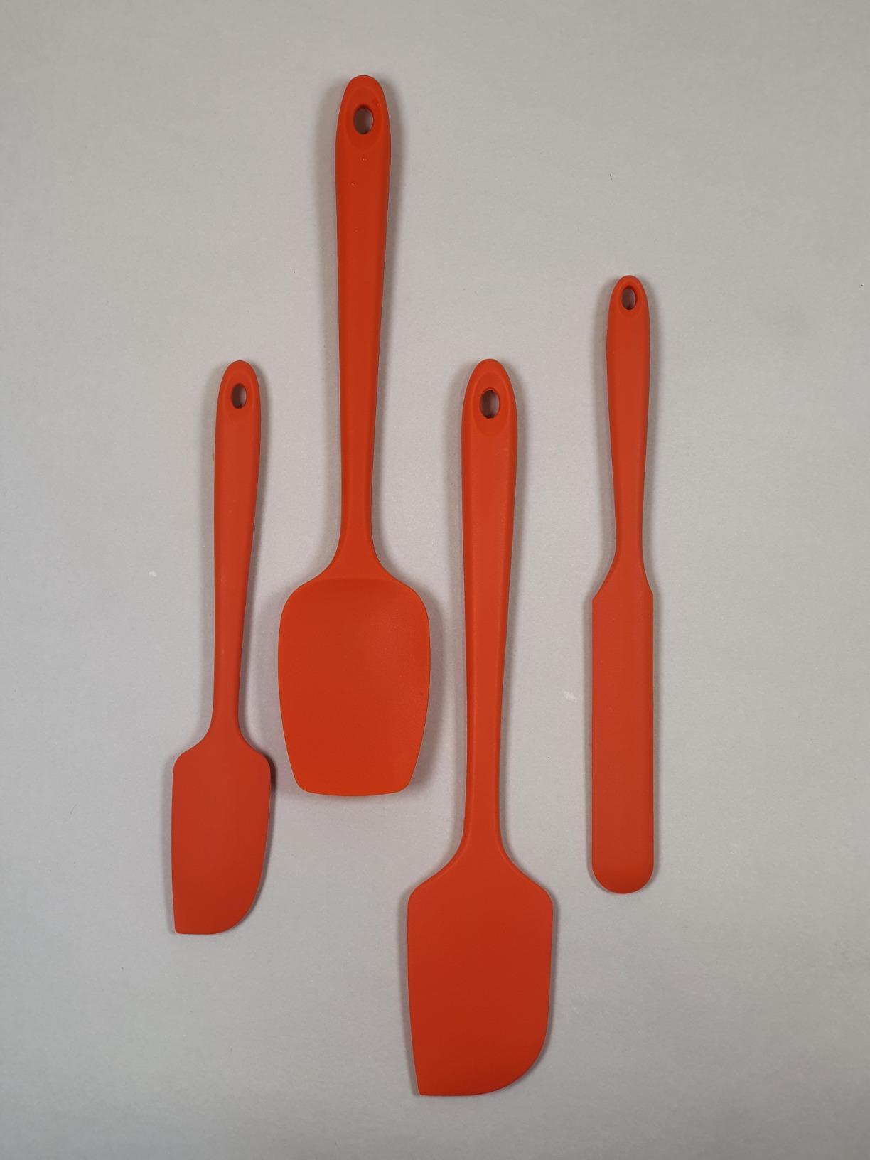 Heat Resistant Silicone Spatula Set: U-Taste 600ºF High Temp Seamless Food Grade Food Grade Flexible Rubber Silicon Kitchen Cooking Mixing Baking Scraper for Nonstick Cookware Set of 4 (Midnight Blue) customer photo 2
