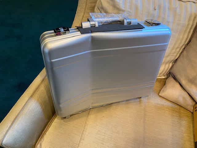 Small Aluminum Briefcase 14.5X10.6X4.5 Inch Metal Toolbox Cash Case 14 Inch Notebook Briefcase Slim for Men Silver Attache Case customer photo 1
