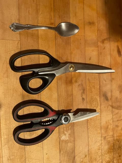 Korea Quality Kitchen Shears Scissors Large for Korean BBQ Cutting Meat, Kalbi, Korean Grill Food, Durable 3.0T Stainless Steel, ABS Handle, Korean Kitchen (SJ130) customer photo 2