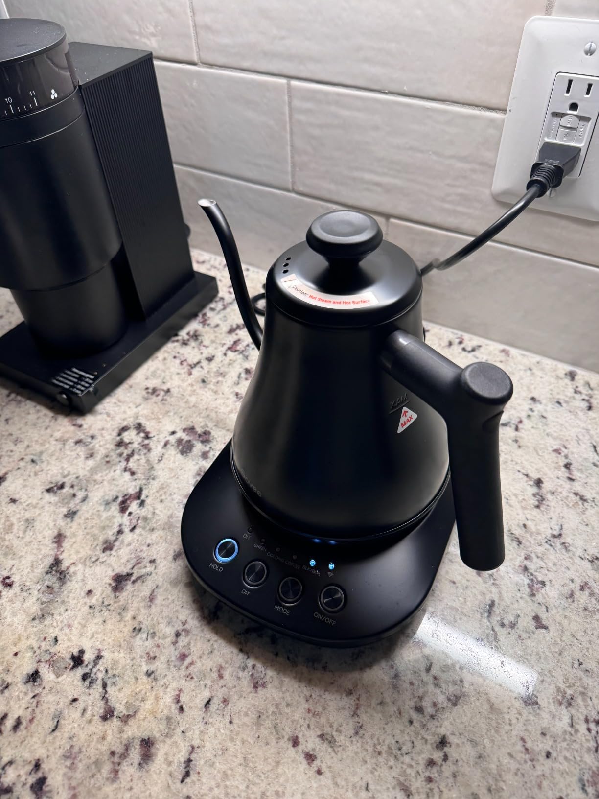 Govee Smart Electric Kettle, WiFi Variable Temperature Gooseneck Tea Kettle customer photo 2