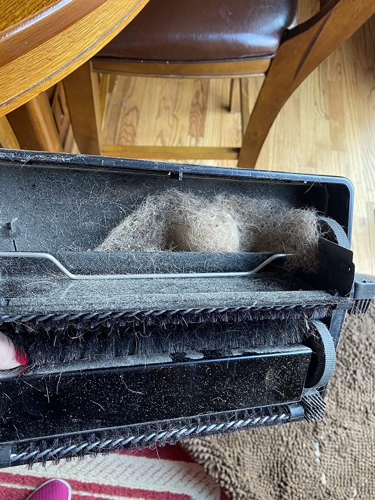 Alpine Manual Carpet Sweeper - Non Electric Triple Brush Push Floor Sweeper for Carpets, Rugs and Vinyl Floors - Red (Improved) customer photo 2