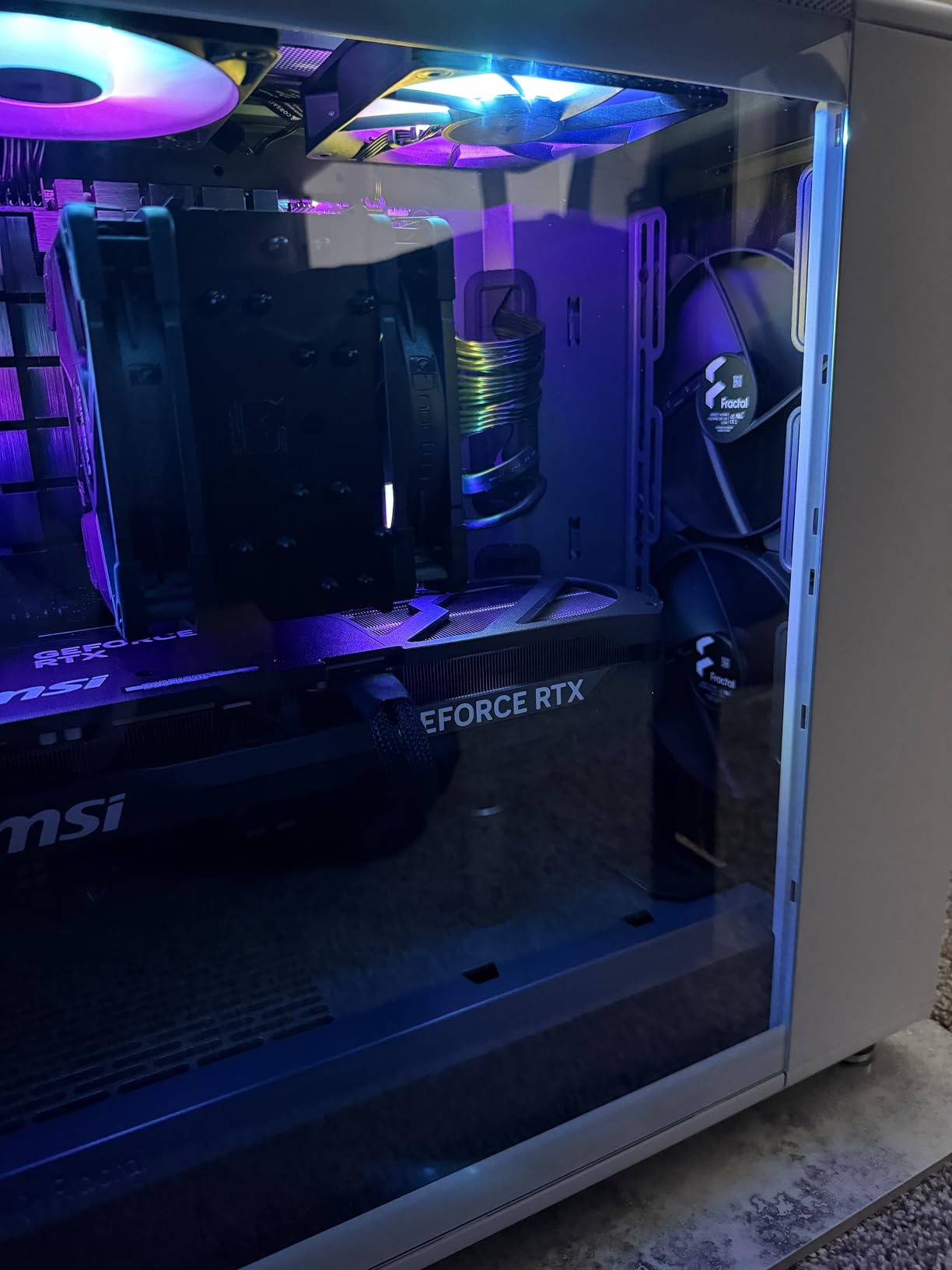Fractal Design North Charcoal Black Tempered Glass - Genuine Walnut Wood Front - Glass Side Panel - Two 140mm Aspect PWM Fans Included - Type C USB - ATX Airflow Mid Tower PC Gaming Case customer photo 1