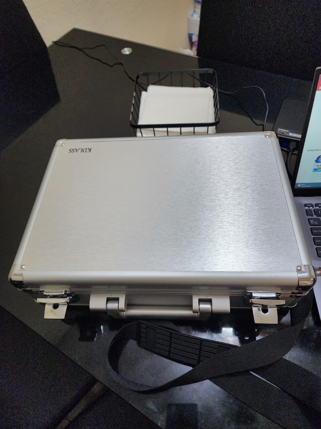 Aluminum Briefcase, 14-inch Laptop Briefcase for Men and Women with Locks 15.5 x 11 x 4.3 inches (Silver) customer photo 2