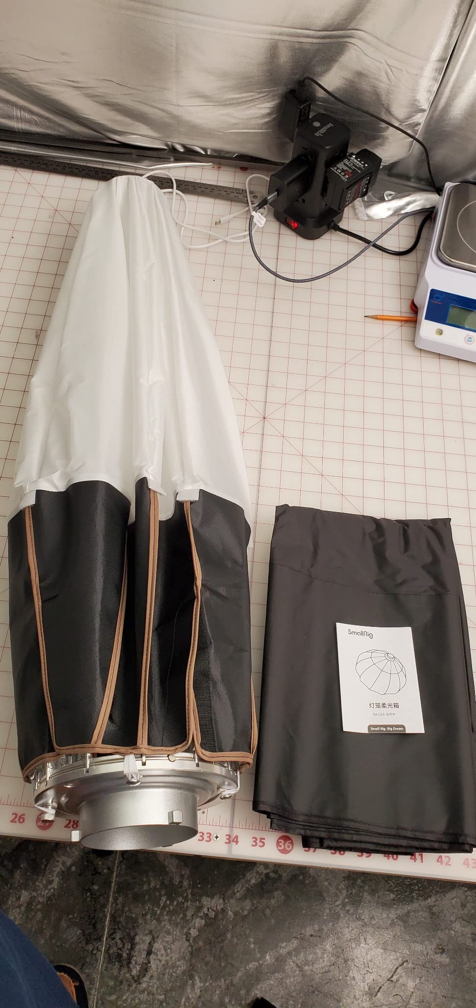 SmallRig 25.6in/65cm Quick Release Lantern Softbox Photography Lighting Kit customer photo 1